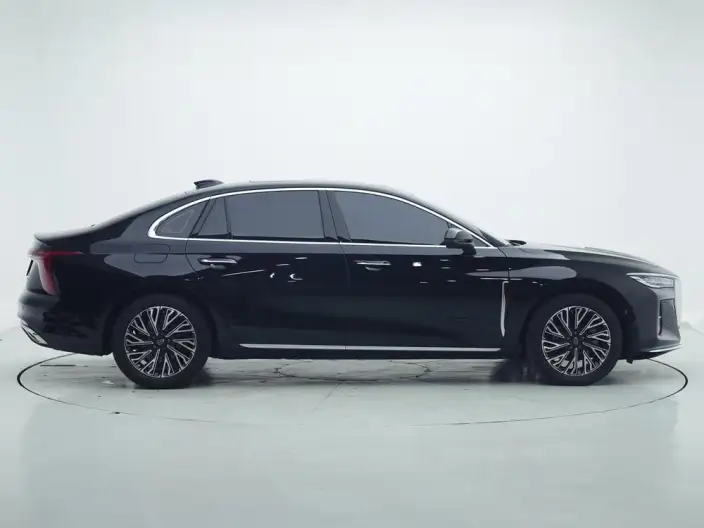 Hongqi H5 2025 Model 2.0T Automatic Flag Enjoy Edition – фото 8