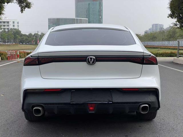 Changan UNI-V 2022 1.5T Excellence – фото 9