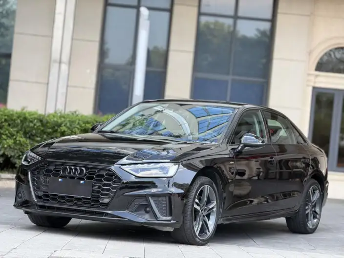 Audi A4 L 2022 Model 40 TFSI Fashion Dynamic Model – фото 1