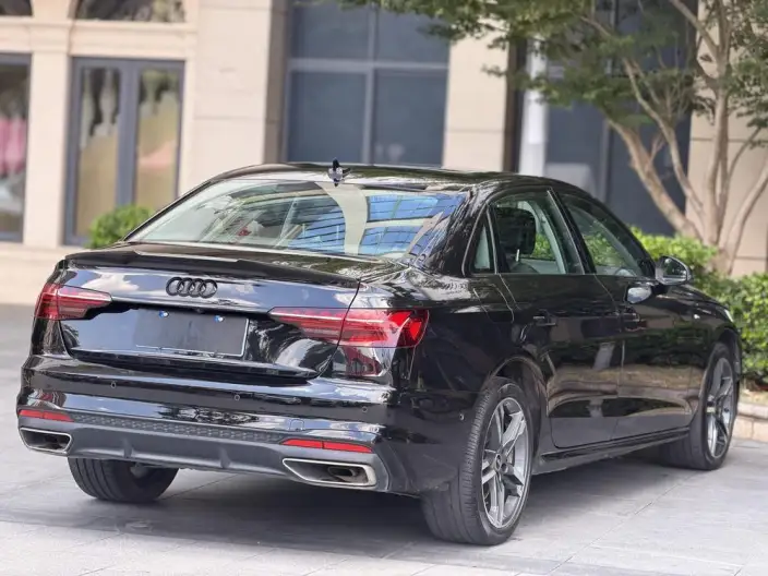 Audi A4 L 2022 Model 40 TFSI Fashion Dynamic Model – фото 6