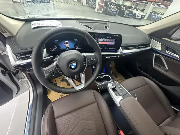 BMW X1 2023 Model sDrive25Li M Sports Set – фото 8
