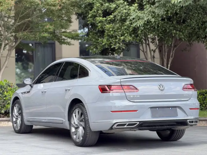 Volkswagen CC 2023 Model 380TSI Eye-catching version – фото 4