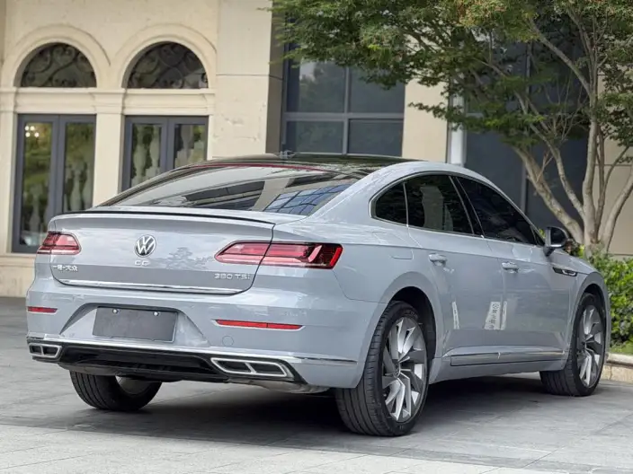 Volkswagen CC 2023 Model 380TSI Eye-catching version – фото 6