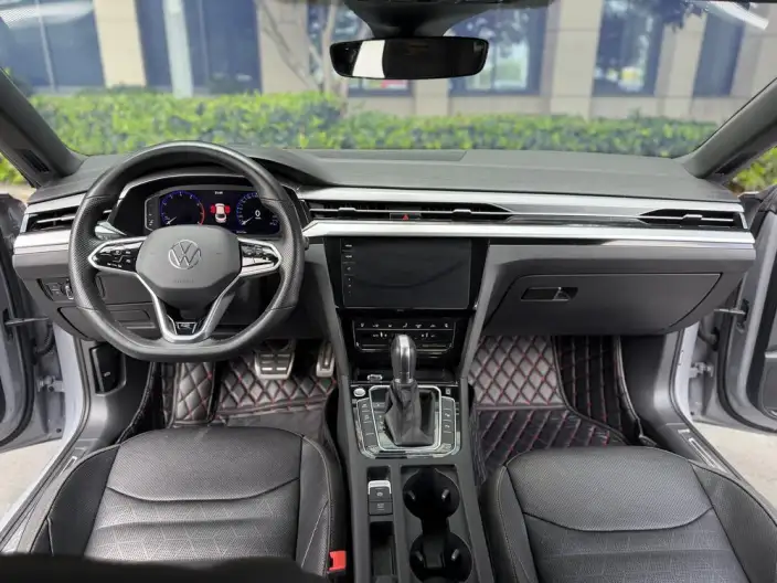 Volkswagen CC 2023 Model 380TSI Eye-catching version – фото 7