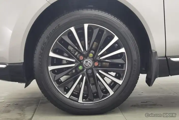 Venza 2022 Model 2.0L CVT 2WD Premium Edition – фото 8