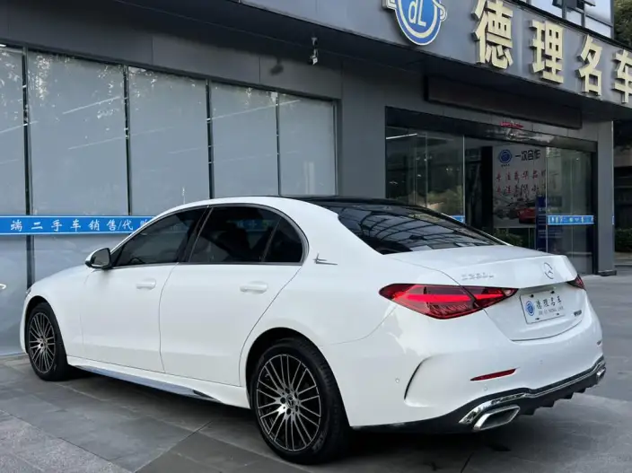 Mercedes-Benz C-Class 2023 Model C 200 L Sports Edition – фото 4