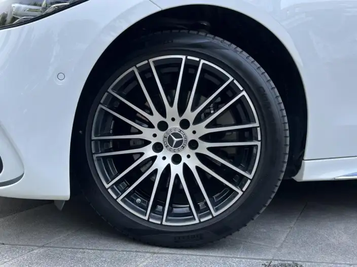 Mercedes-Benz C-Class 2023 Model C 200 L Sports Edition – фото 9