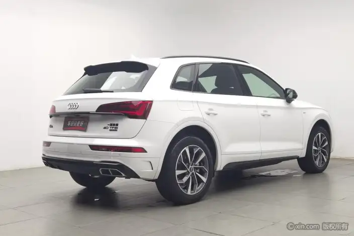 Audi Q5L 2023 Model 40T Luxury Dynamic Model – фото 4