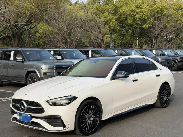 Mercedes-Benz C-Class 2023 Model Facelift II C 260 L Sports Edition – фото 1