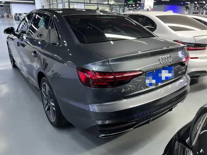 Audi A4 L 2022 Model 40 TFSI Fashion Dynamic Model – фото 4