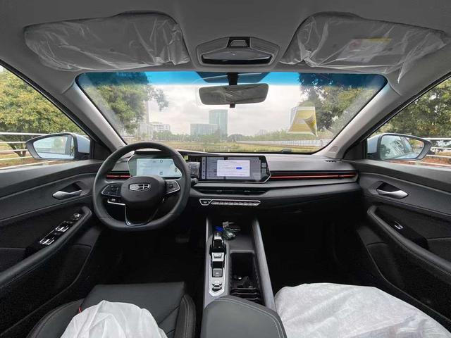Geely Binrui 2022 Colorado COOL 1.5T DCT Windchill Edition – фото 5