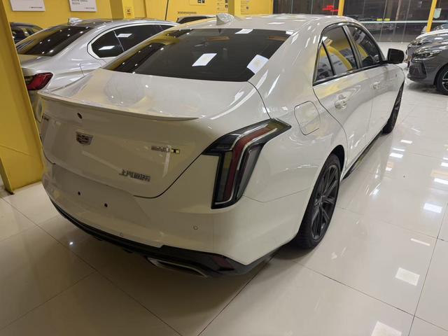 Cadillac CT4 2020 28T Fashion – фото 8