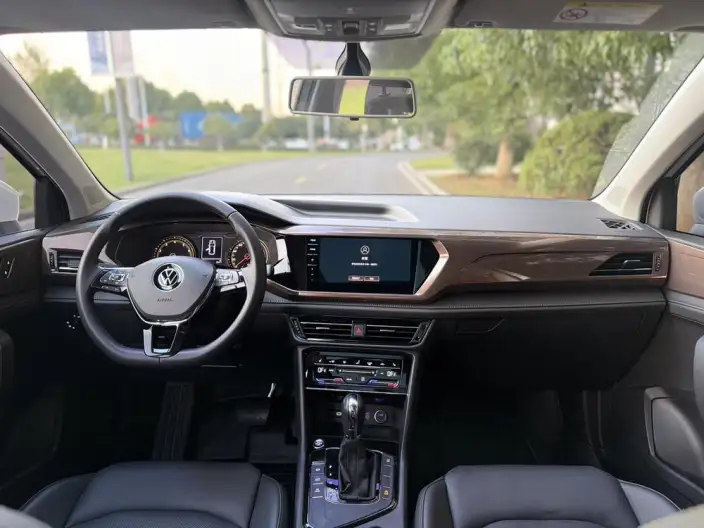 Volkswagen Tharu 2021 Model 280TSI 2WD Deluxe Edition PLUS – фото 9