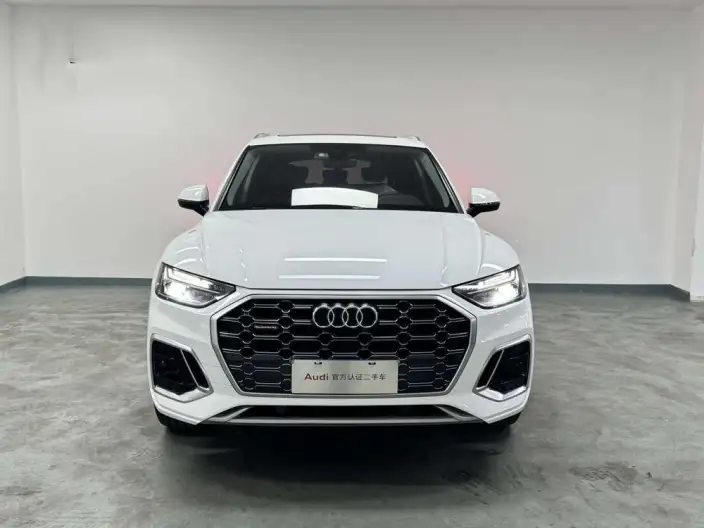 Audi Q5L 2022 Model 45T Luxury Dynamic Model – фото 2