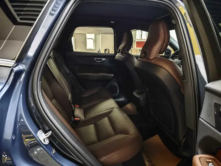 Volvo XC60 2024 Model B5 4WD Smart Range Deluxe Edition – фото 10
