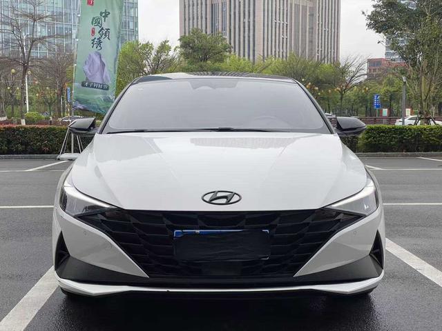 Hyundai Elantra 2021 1.5L CVT TOP Flagship – фото 2