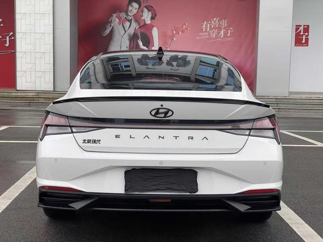 Hyundai Elantra 2021 1.5L CVT TOP Flagship – фото 9