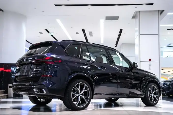 BMW X5 2023 Model xDrive30Li Exclusive Model M Sports Night Set – фото 5