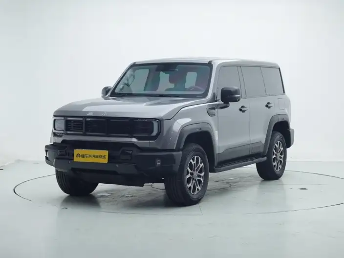 BAIC BJ40 2024 Model City Hunter Edition 2.0T Automatic 4WD Pioneer Model – фото 1