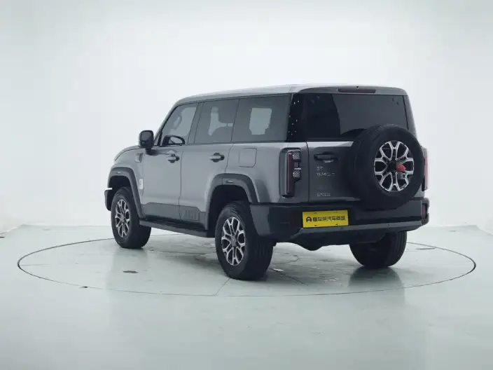 BAIC BJ40 2024 Model City Hunter Edition 2.0T Automatic 4WD Pioneer Model – фото 5