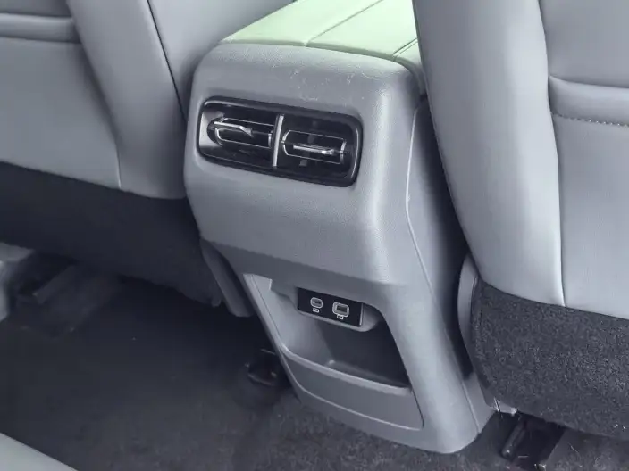 BAIC BJ40 2024 Model City Hunter Edition 2.0T Automatic 4WD Pioneer Model – фото 10