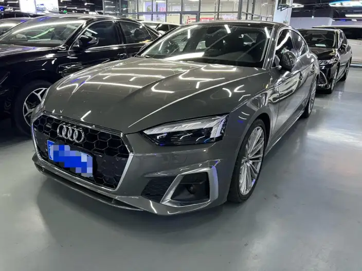 Audi A5 2023 Model Sportback 40 TFSI quattro Luxury Dynamic Model – фото 1