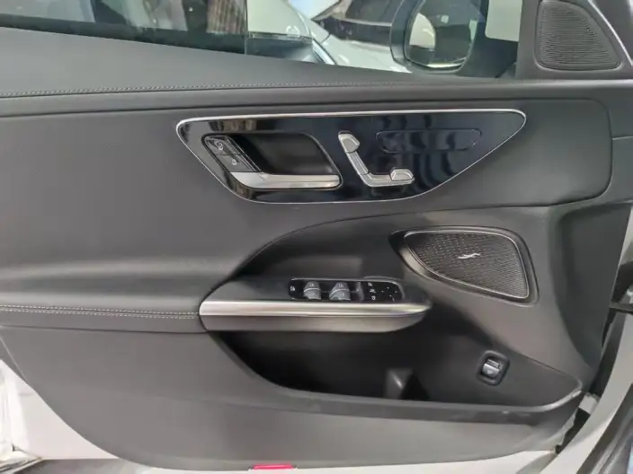 Mercedes-Benz C-Class 2023 Model C 200 L Sports Edition – фото 8