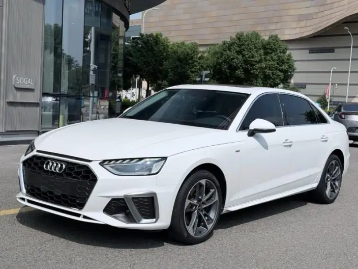 Audi A4 L 2022 Model 40 TFSI Fashion Dynamic Model – фото 1