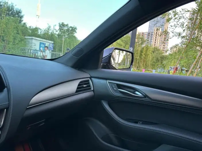 Cadillac CT5 2023 Model 28T Luxury Model Standard Edition – фото 8