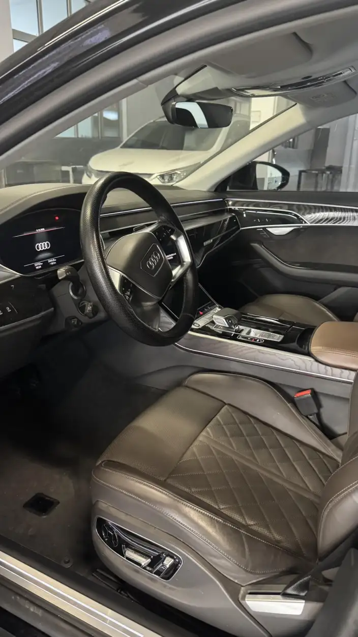 Audi A8 2021 Model A8L 50 TFSI quattro Comfort Model – фото 9