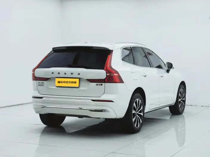 Volvo XC60 2023 Model B5 4WD Smart Range Deluxe Edition – фото 6