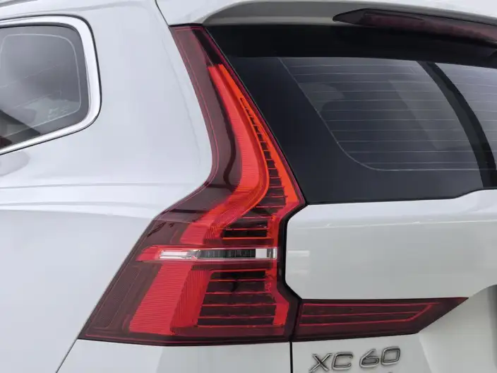 Volvo XC60 2023 Model B5 4WD Smart Range Deluxe Edition – фото 9