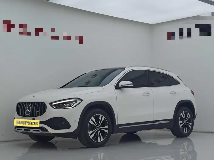 Mercedes-Benz GLA 2022 Model GLA 220 – фото 1