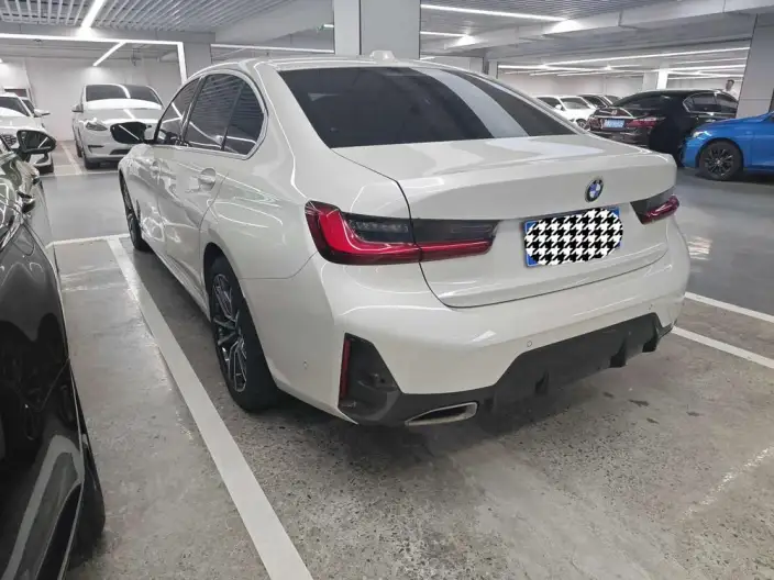 BMW 3 Series 2023 Model 325Li M Sports Set – фото 4