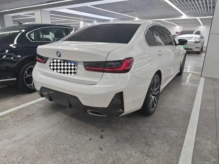 BMW 3 Series 2023 Model 325Li M Sports Set – фото 6