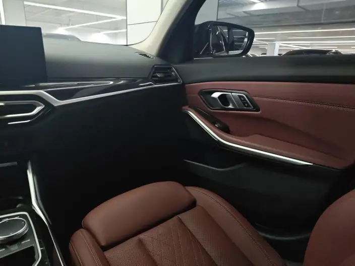 BMW 3 Series 2023 Model 325Li M Sports Set – фото 8