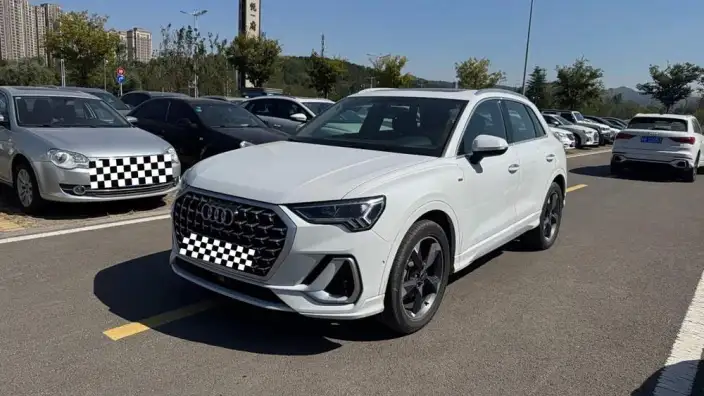 AUDI Q3 2024 Model 35 TFSI Fashion Dynamic Model – фото 1