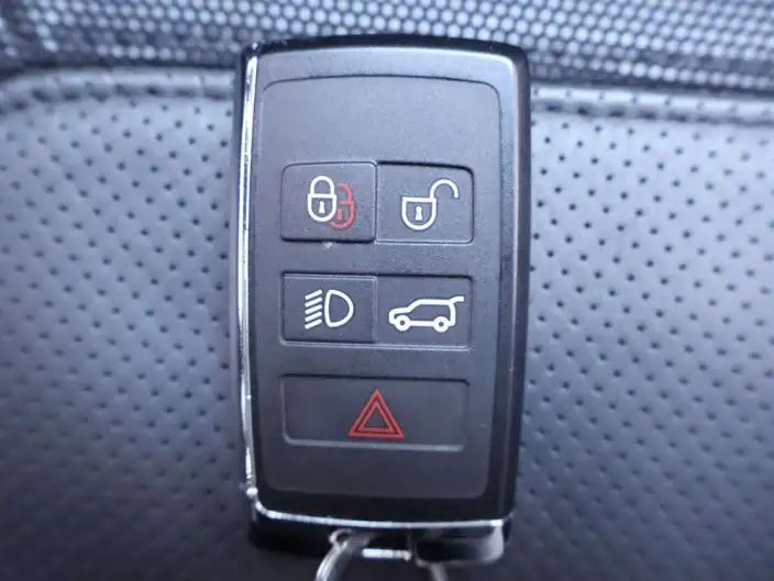 Land Rover Defender 2024 Model 110 3.0T P400 X-Dynamic HSE – фото 6
