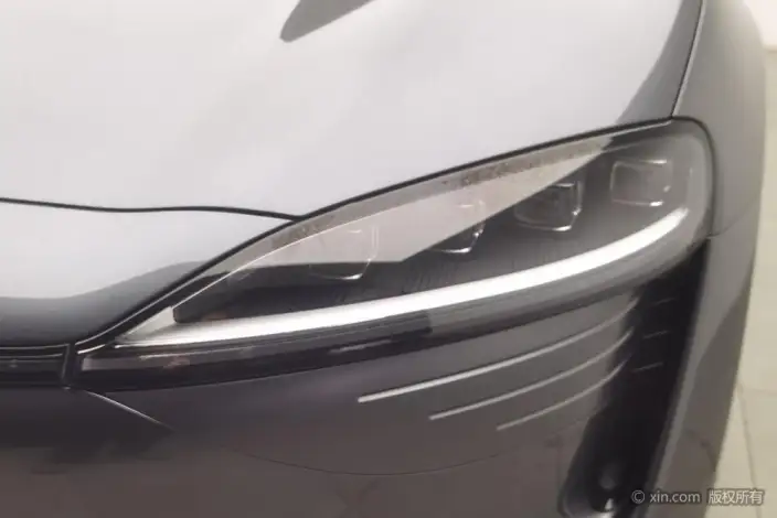 Luxeed R7 2025 Model Extended Range 53.4kWh Ultra 4WD Edition – фото 7