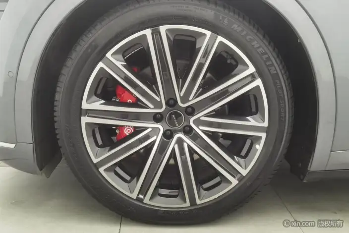 Luxeed R7 2025 Model Extended Range 53.4kWh Ultra 4WD Edition – фото 8