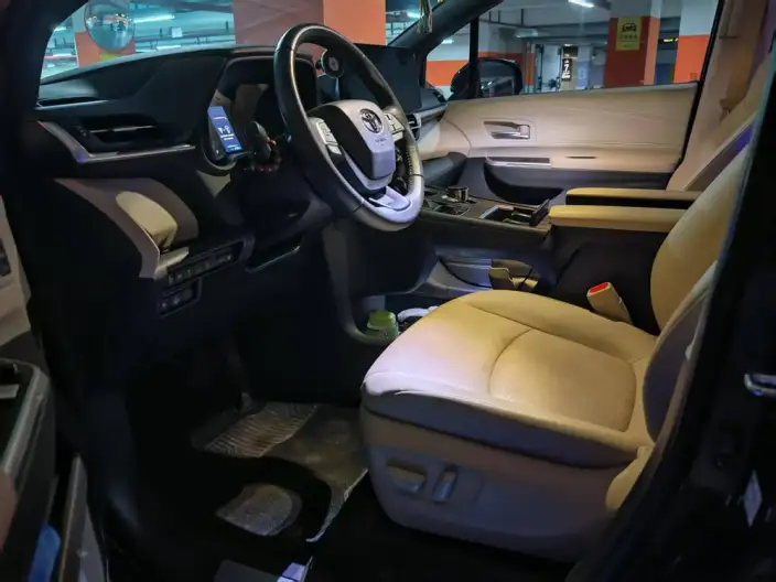 Granvia 2023 Model Intelligent Hybrid 2.5L Noble PLUS – фото 9