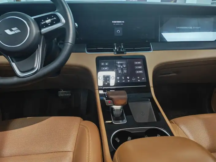 Li Auto ONE 2021 Model Extended Range 6 seat Edition – фото 7