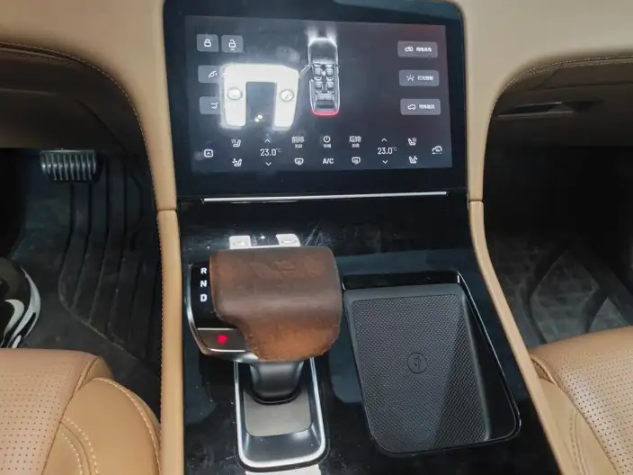 Li Auto ONE 2021 Model Extended Range 6 seat Edition – фото 9