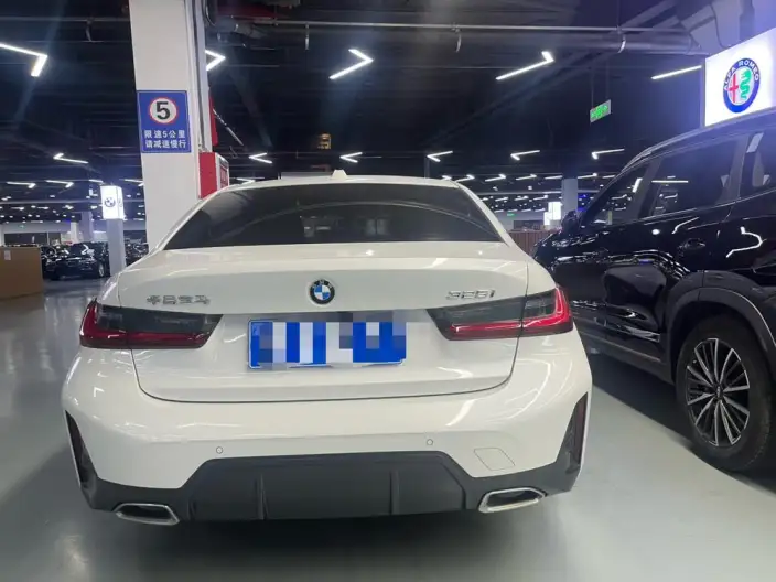 BMW 3 Series 2023 Model 325i M Sports Set – фото 5