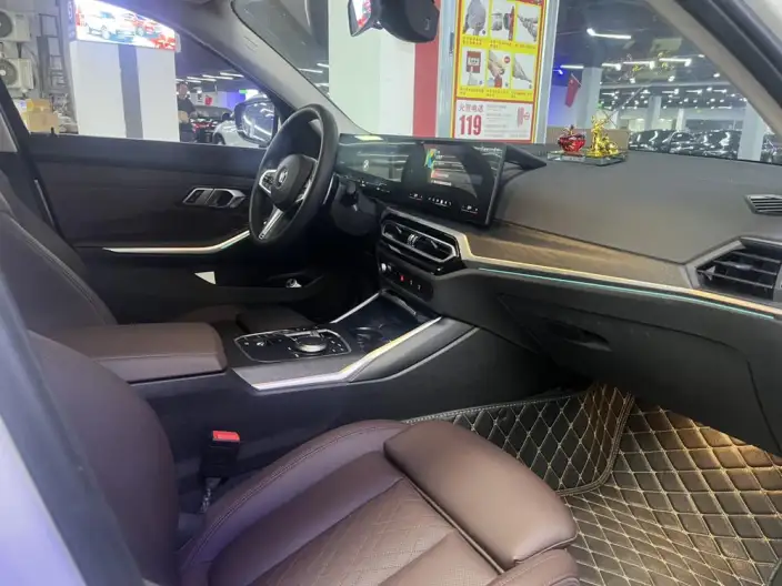 BMW 3 Series 2023 Model 325i M Sports Set – фото 8