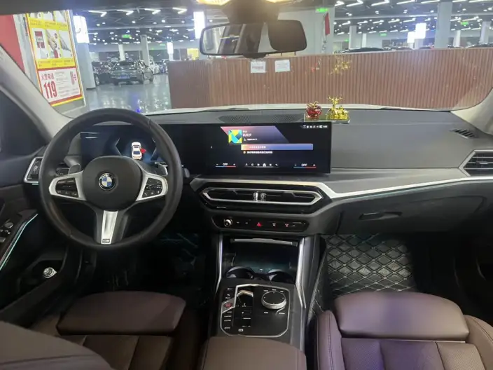BMW 3 Series 2023 Model 325i M Sports Set – фото 9