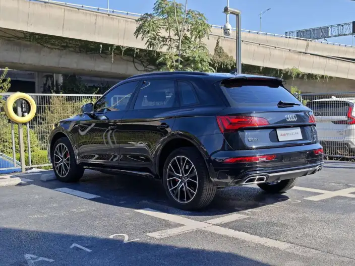 Audi Q5L 2024 Model 45TFSI Luxury Dynamic Model – фото 4