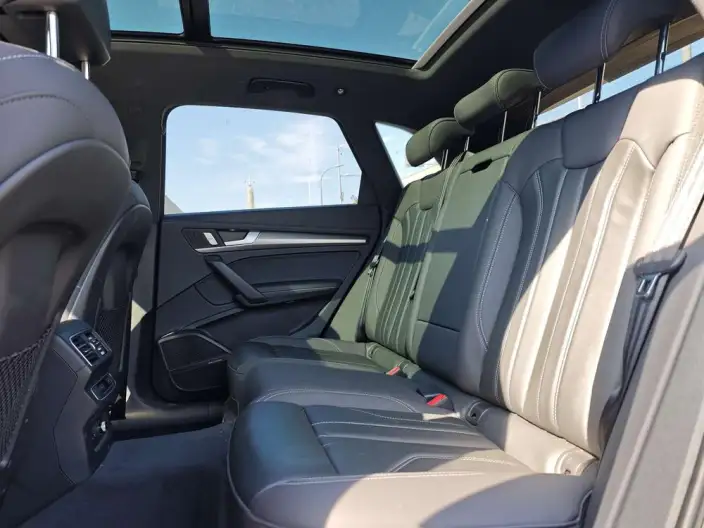 Audi Q5L 2024 Model 45TFSI Luxury Dynamic Model – фото 9