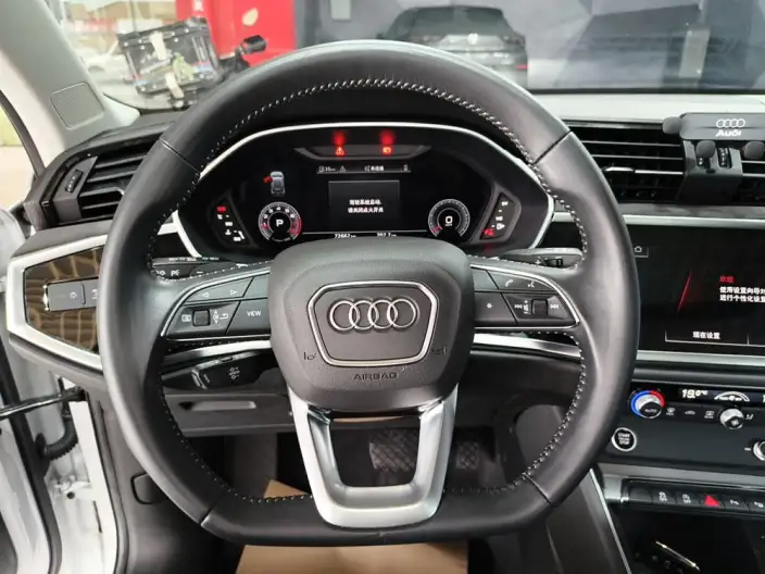 AUDI Q3 2022 Model 35 TFSI Fashion Dynamic Model – фото 8
