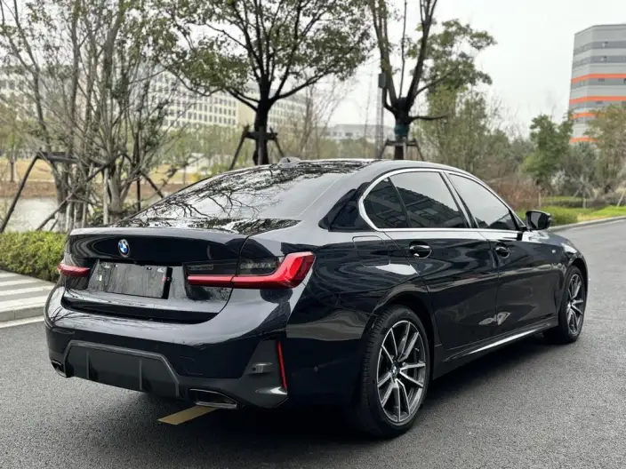 BMW 3 Series 2023 Model 325Li M Sports Set – фото 6